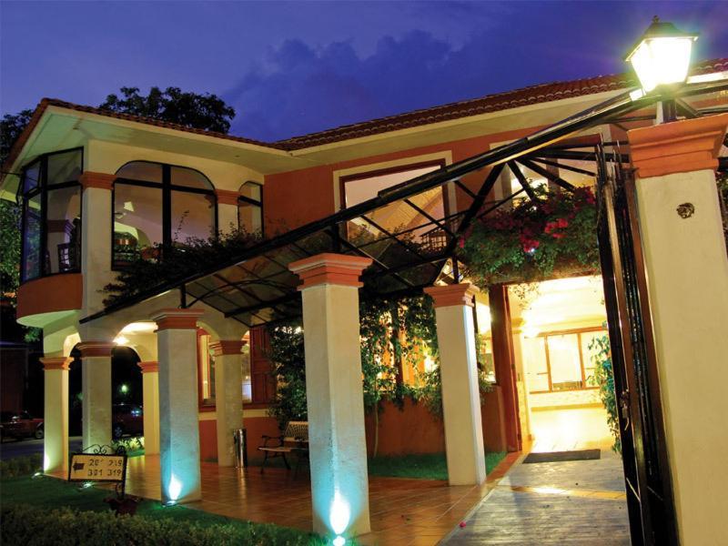 Hotel Arrecife De Coral San Cristóbal de Las Casas Buitenkant foto